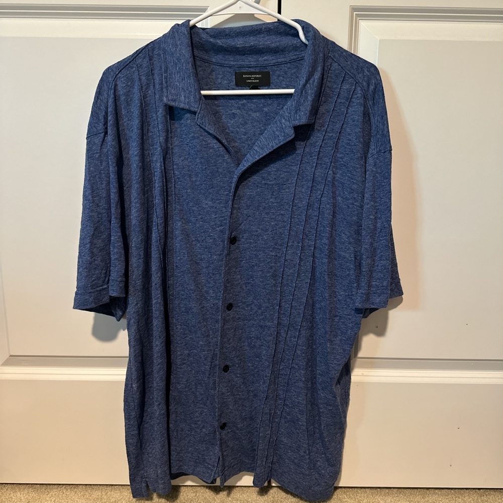 Banana Republic Casual Blue Button-Down Shirt - linen blend